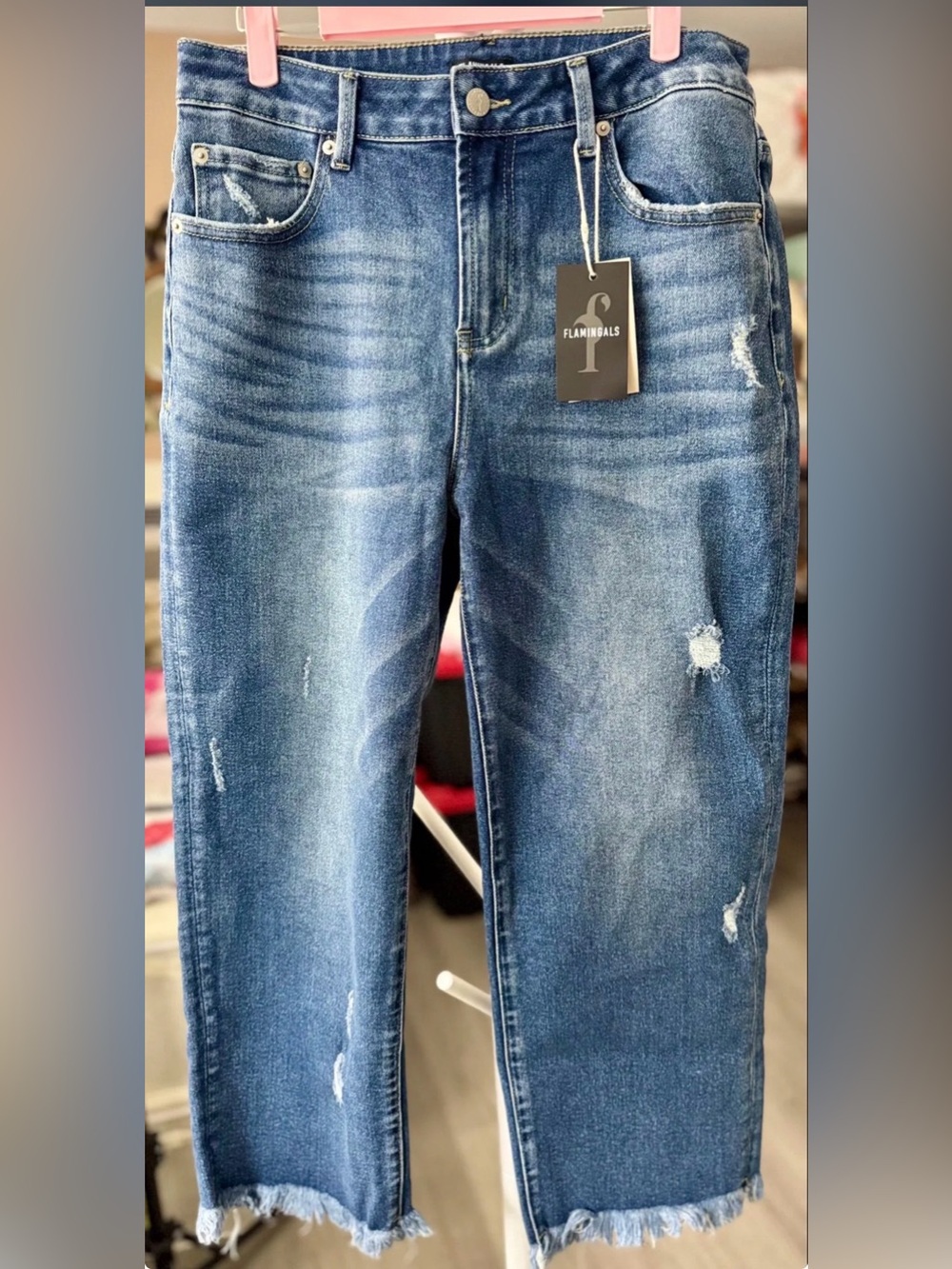 Flamingals ~ NWT ~ Cropped Wide Leg Raw Hem Jeans